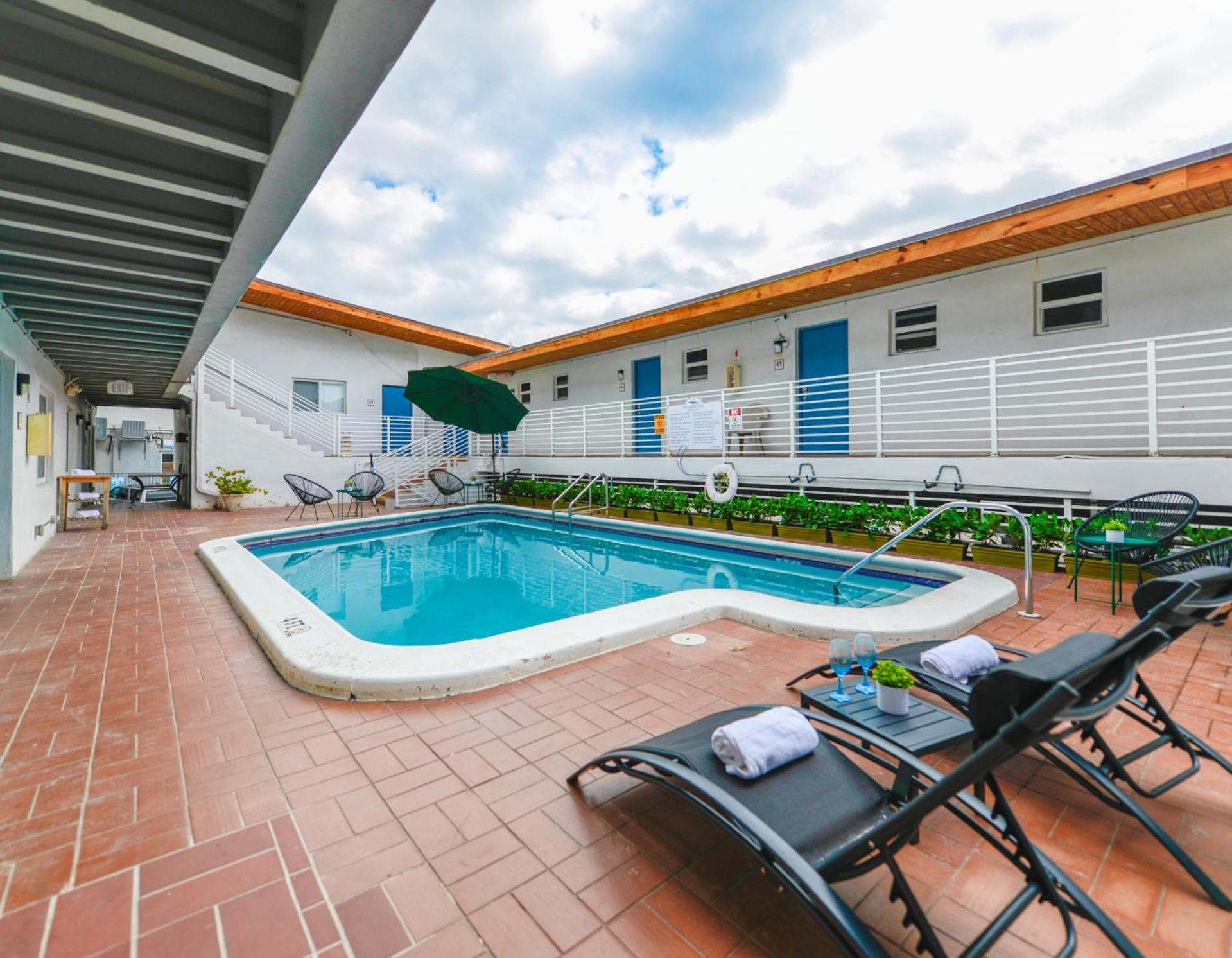 Fantastic Studio At The Beach With Parking&Pool - M43 Голливуд Экстерьер фото